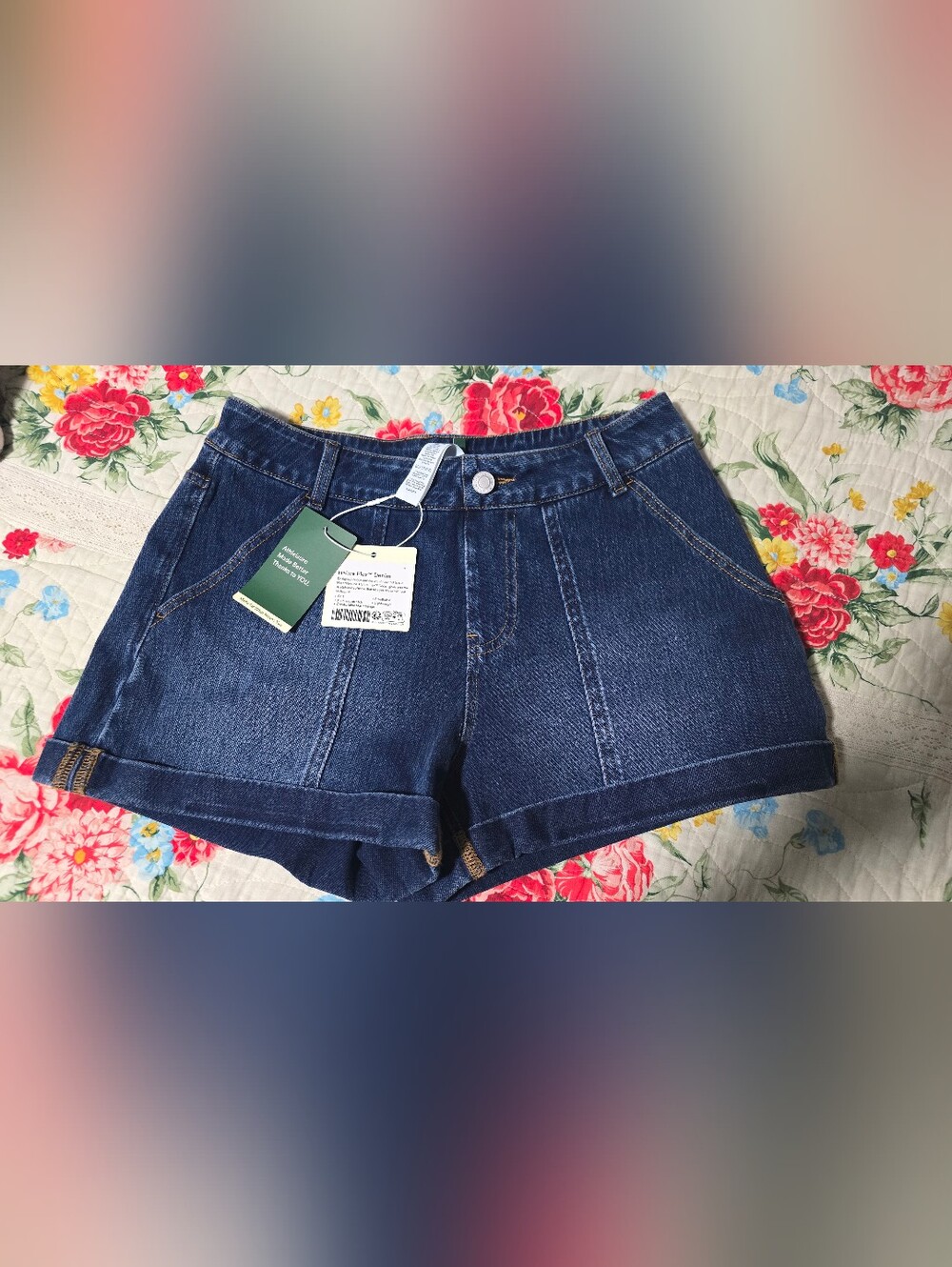HALARA Blue Denim Slide On Flex Stretch Shorts New With Tags Size Small